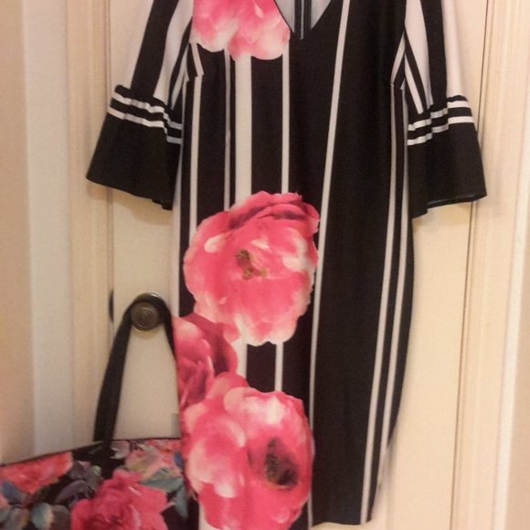 Beautiful Pink Flower Print Dress 8 w/Purse - Picture 3 of 5